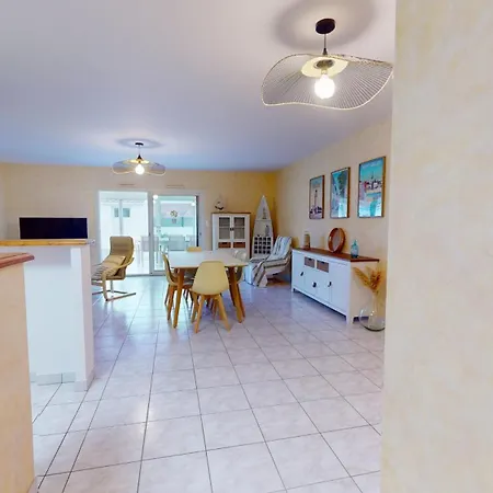 Atlantica Port & Holiday home *