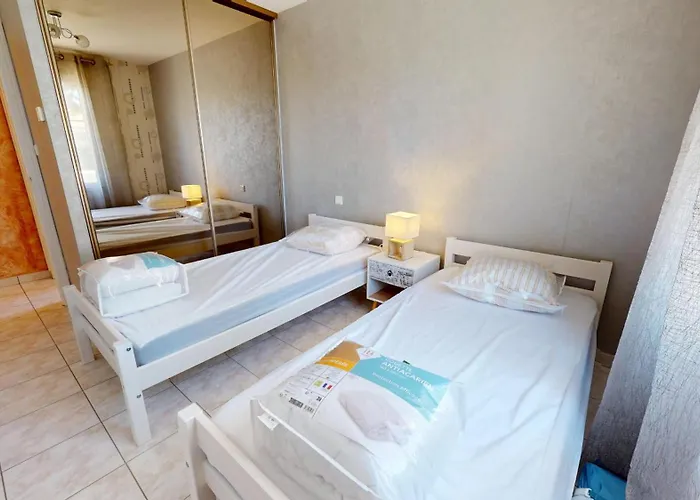 Nyaraló Atlantica Port &